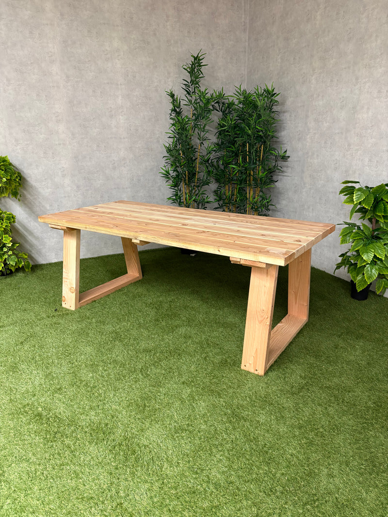 Gartentisch Timbrela | Douglas | Mehrere Größen