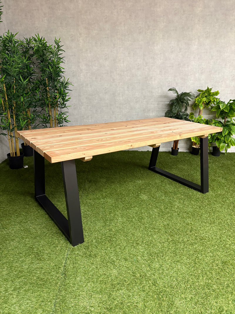 Tuintafel Trapezium | Douglas/staal | Meerdere maten