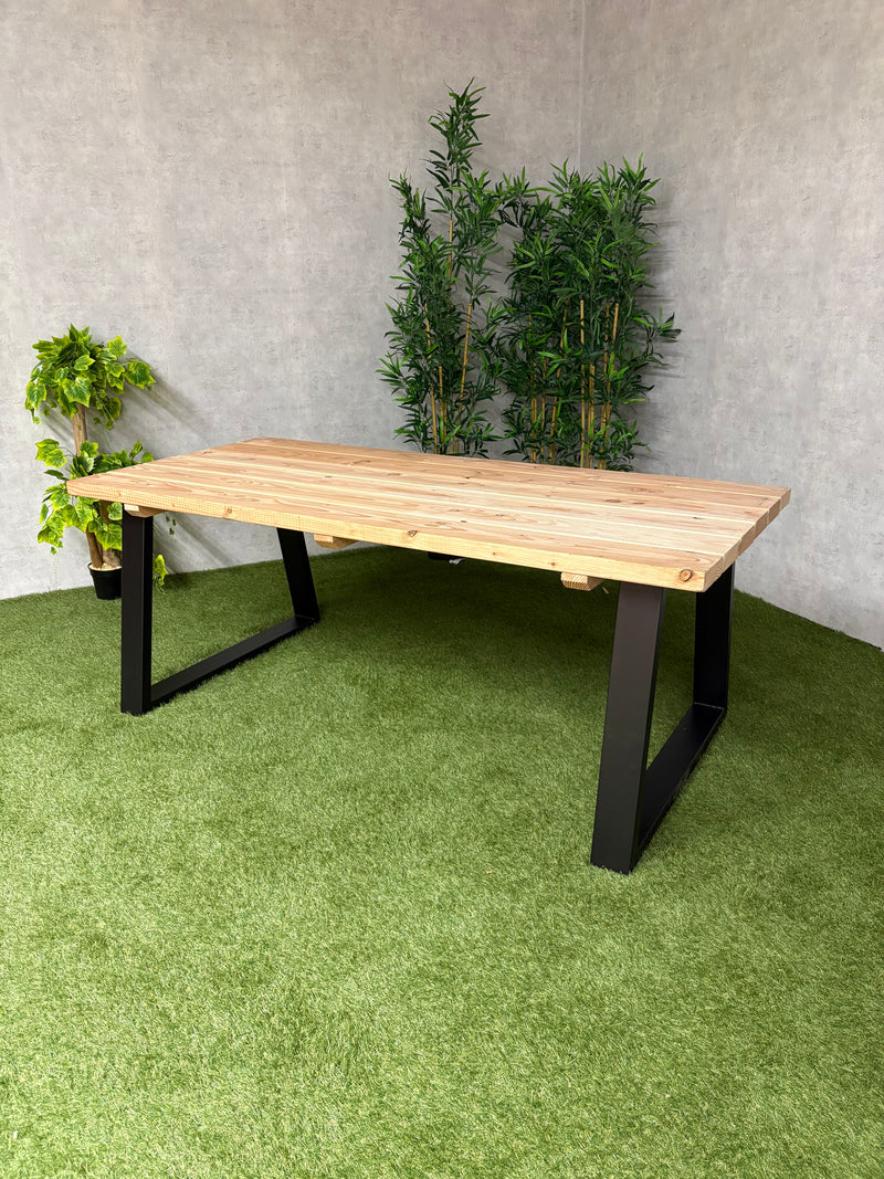 Tuintafel Trapezium | Douglas/staal | Meerdere maten