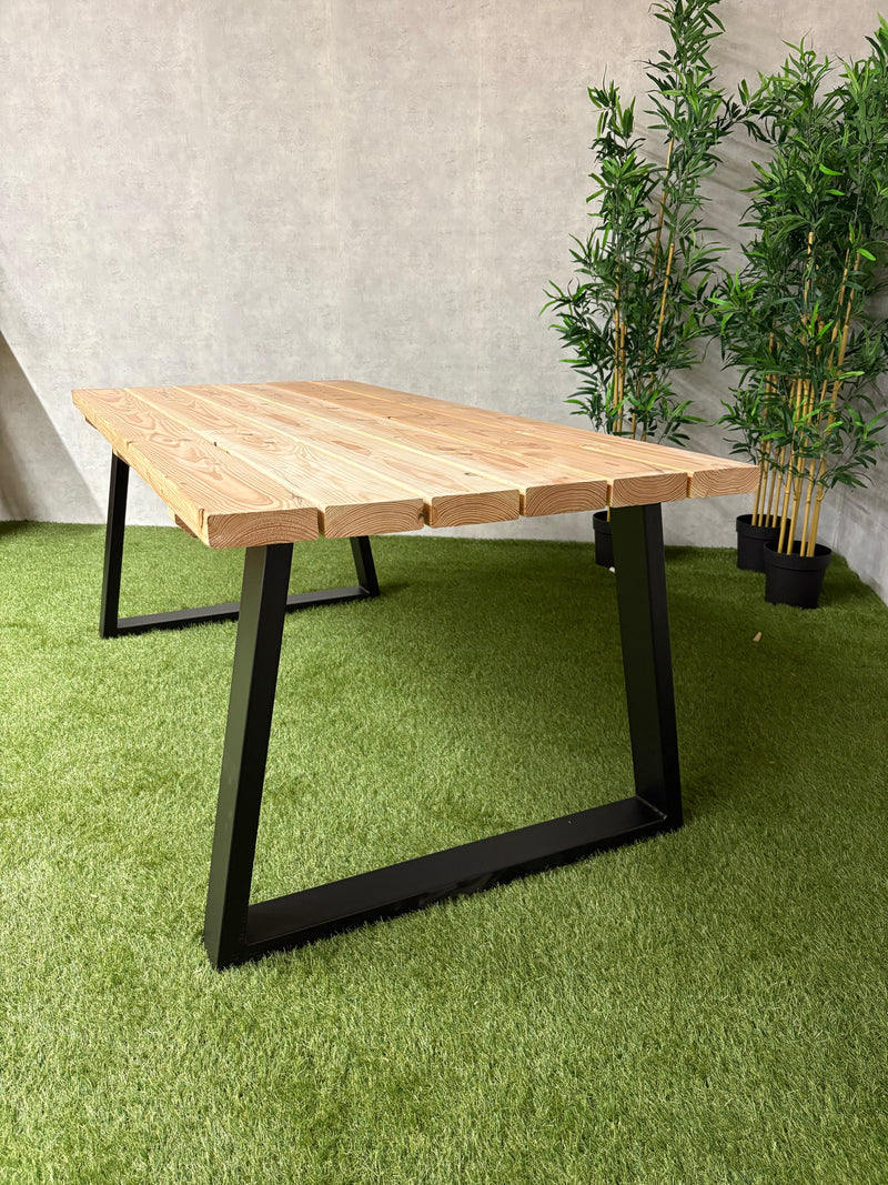 Tuintafel Trapezium | Douglas/staal | Meerdere maten